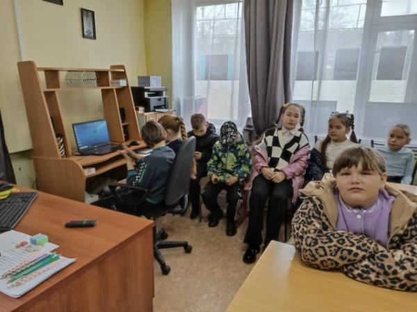 Познавательный час: День космонавтики