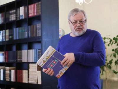 Литературная программа: Этюды о счастье