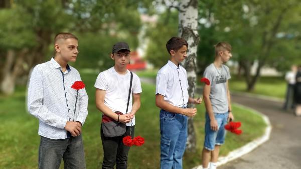 "Да будет мерой чести Ленинград"
